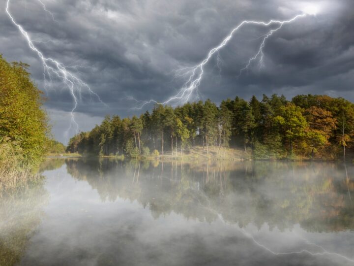 Alarm burzowy na Podkarpaciu: prognozy WCZK w Rzeszowie na 20 maja