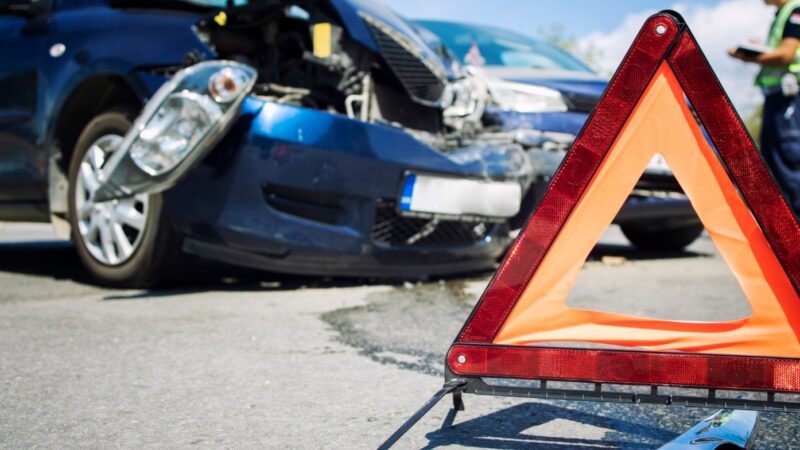 Kolizja na ulicy Bieszczadzkiej w Krośnie: 27-latek zderzył się z innym pojazdem