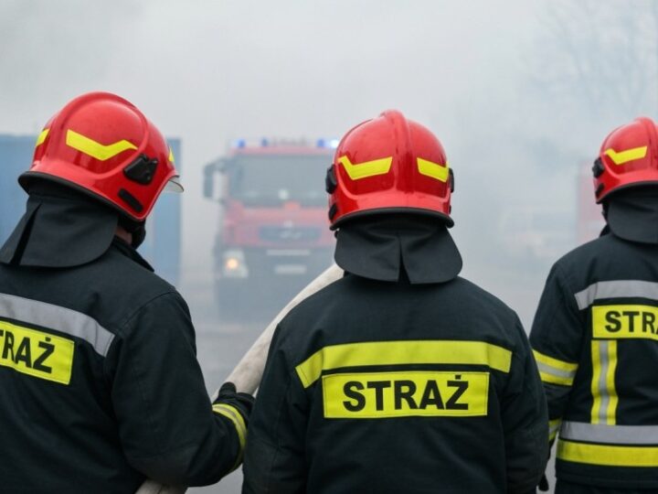 Pożar Citroena na ulicy Lewakowskiego w Krośnie