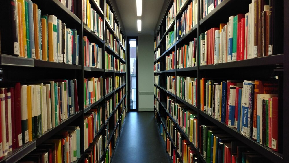 Finisaż wystawy i recital w bibliotece w Targowiskach już jutro o 16:00!