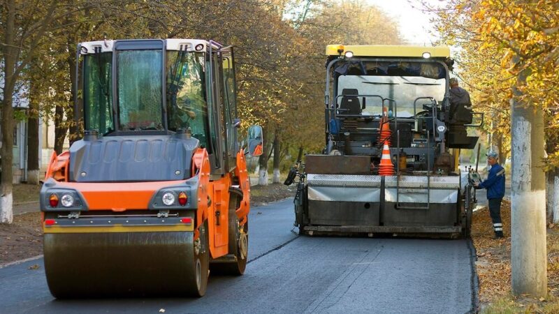 Korczyna modernizuje drogi: nowa umowa na dojazdy do gruntów rolnych