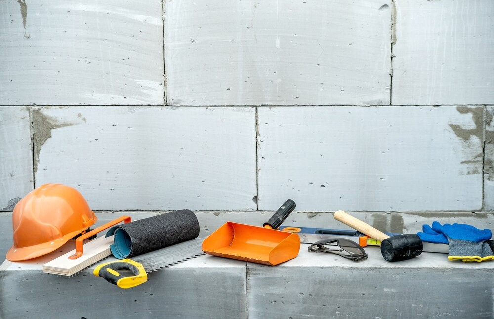 Pierwsi mieszkańcy odbierają klucze do mieszkań w nowym osiedlu w Niżnej Łące