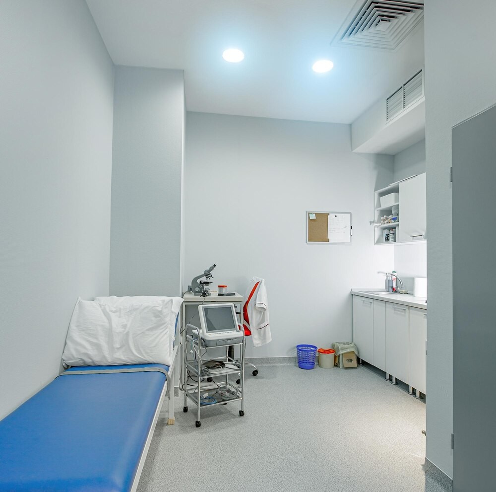 Seniorzy z Gminy Jedlicze zdobywają umiejętności ratowania życia na warsztatach pierwszej pomocy