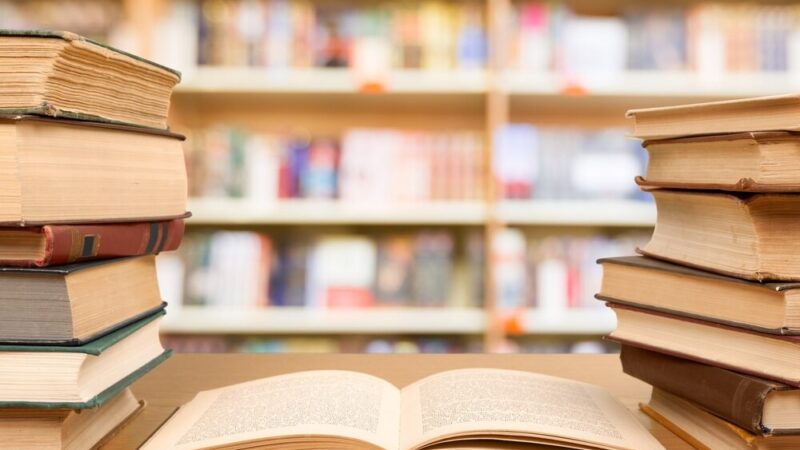 Łukasz Orbitowski: tajemnice pisania i muzyki w świecie literackich warsztatów więziennych