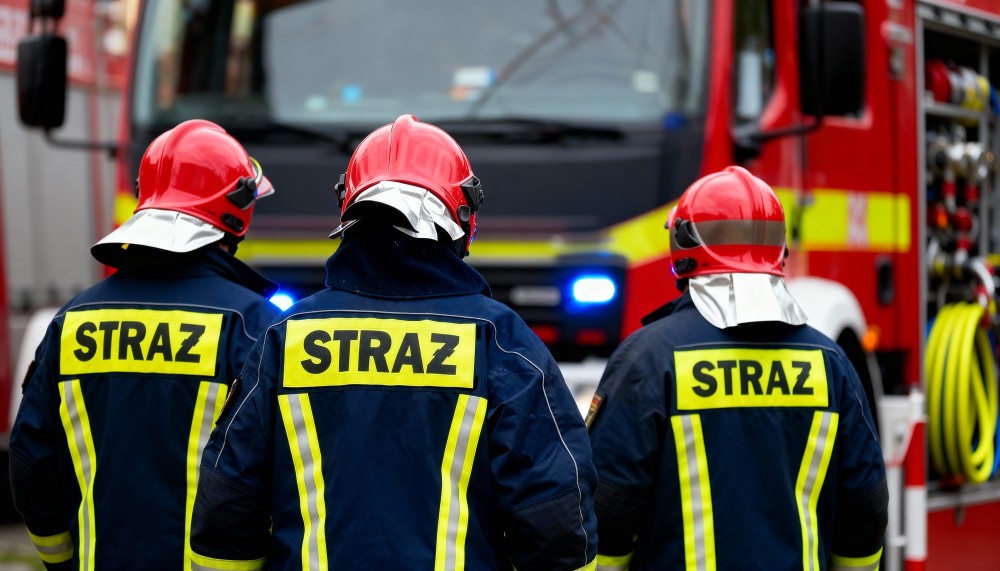 Zimowy chaos: OSP KSRG Iskrzynia w akcji podczas intensywnych opadów śniegu