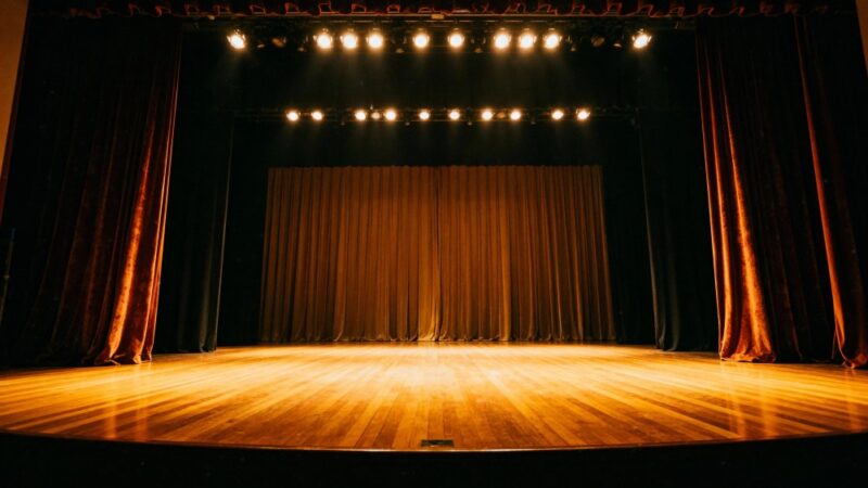 Emocje na scenie: Teatr Papahema przedstawia „Nie płacz Nemeczku” w Krośnie