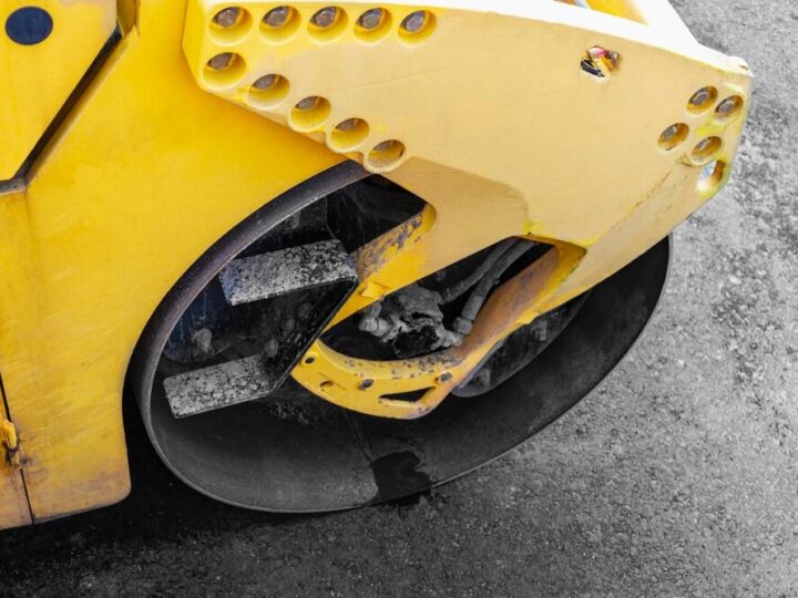 Przebudowa drogi w Porębach: nowa inwestycja dla lepszego komfortu mieszkańców