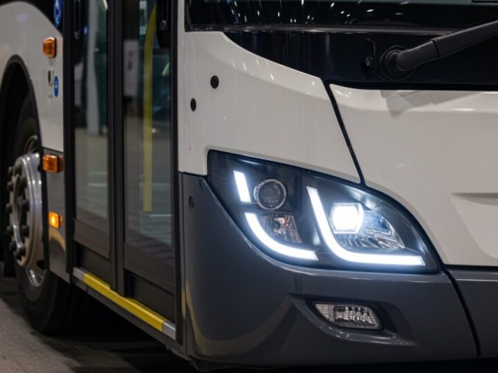 Szybsze połączenia linii E w Krosnie – nowe kursy już od stycznia!