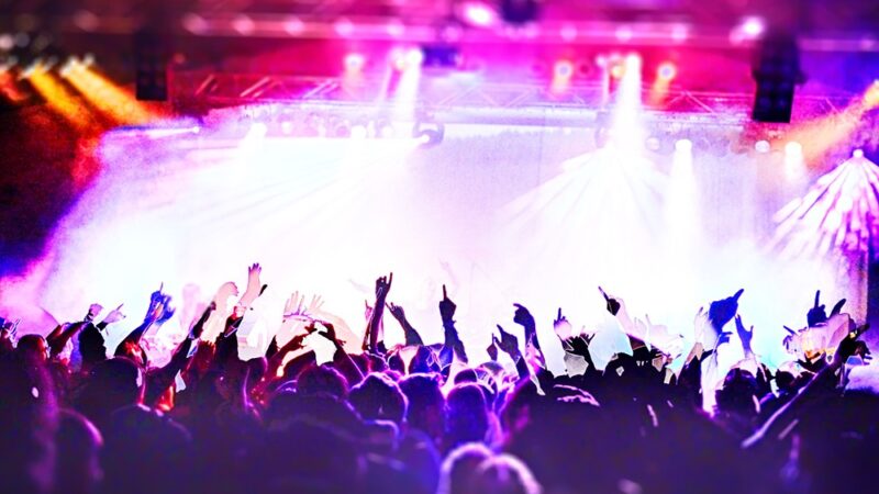 Old Breakout na żywo – złap bilety w przedsprzedaży!