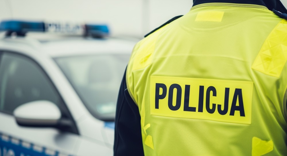 Kierowca Opla bez prawa jazdy i ważnych dokumentów zatrzymany przez policję