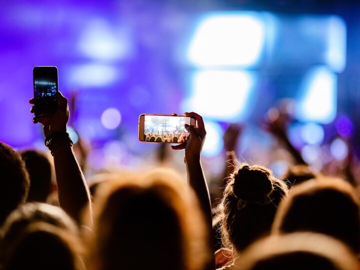 Kolędnicze widowisko w Korczynie: seniorzy i dzieci ożywiają magię jasełek