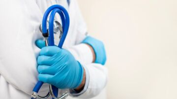 Bezpłatna infolinia Helpline – wsparcie dla chorych na Alzheimera i ich rodzin