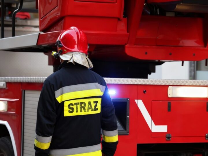 Dwa interwencje OSP KSRG DUKLA w Teodorówce: od usuwania konarów do gaszenia pożaru auta