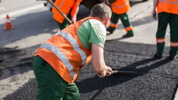 Nowe utrudnienia na ul. Lotników: Zmiana organizacji ruchu