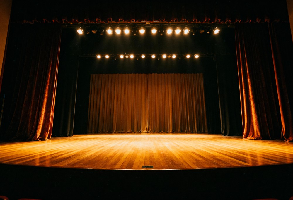 Finałowy Spektakl Grupy Teatralnej „Łyk Szczęścia” i Klubu Umiałka w RCKP