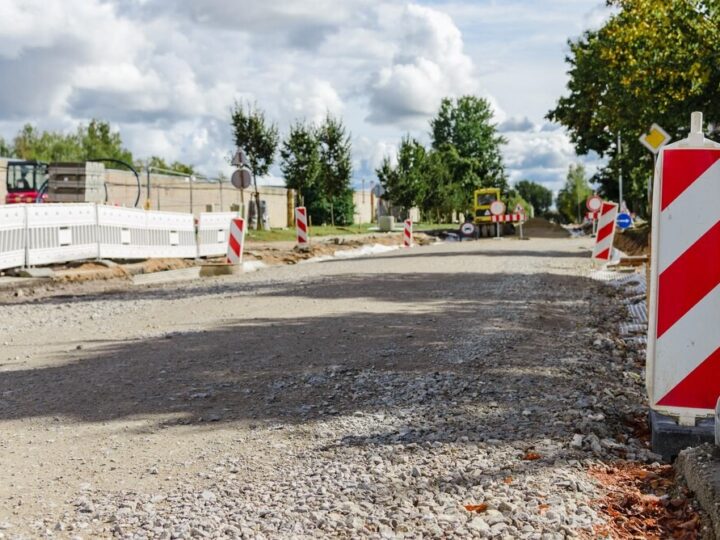 Iskrzynia zyska nową infrastrukturę: rozbudowa ul. Ogrodowej i Strażackiej z mostem!