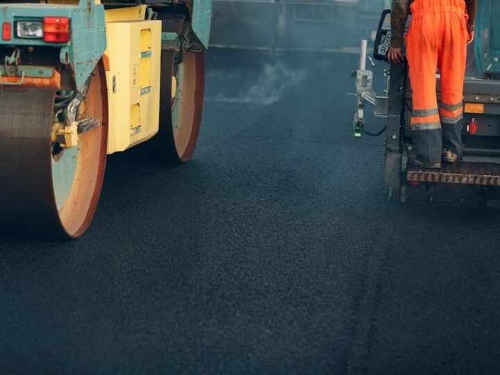 Asfaltowe modernizacje w gminie Miejsce Piastowe – 1,3 mln zł na nowe drogi!