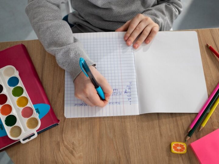 Edukacja dla Seniorów: Klucz do Bezpieczeństwa i Świadomości Prawnej